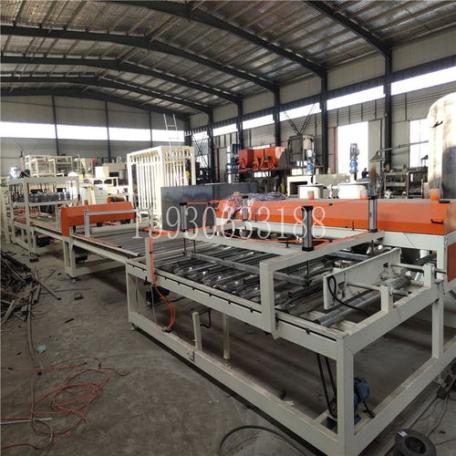 免拆模板設備生產(chǎn)線及其機械設備